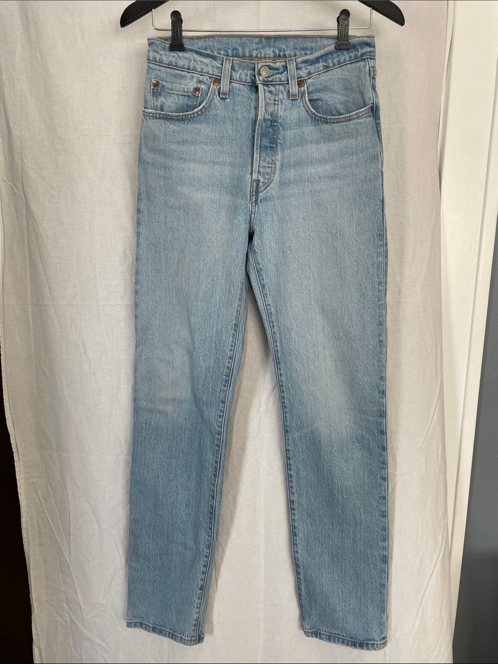 Levi’s 501 Women’s Original Fit Straight-Leg Jeans – Style 12501-0326
